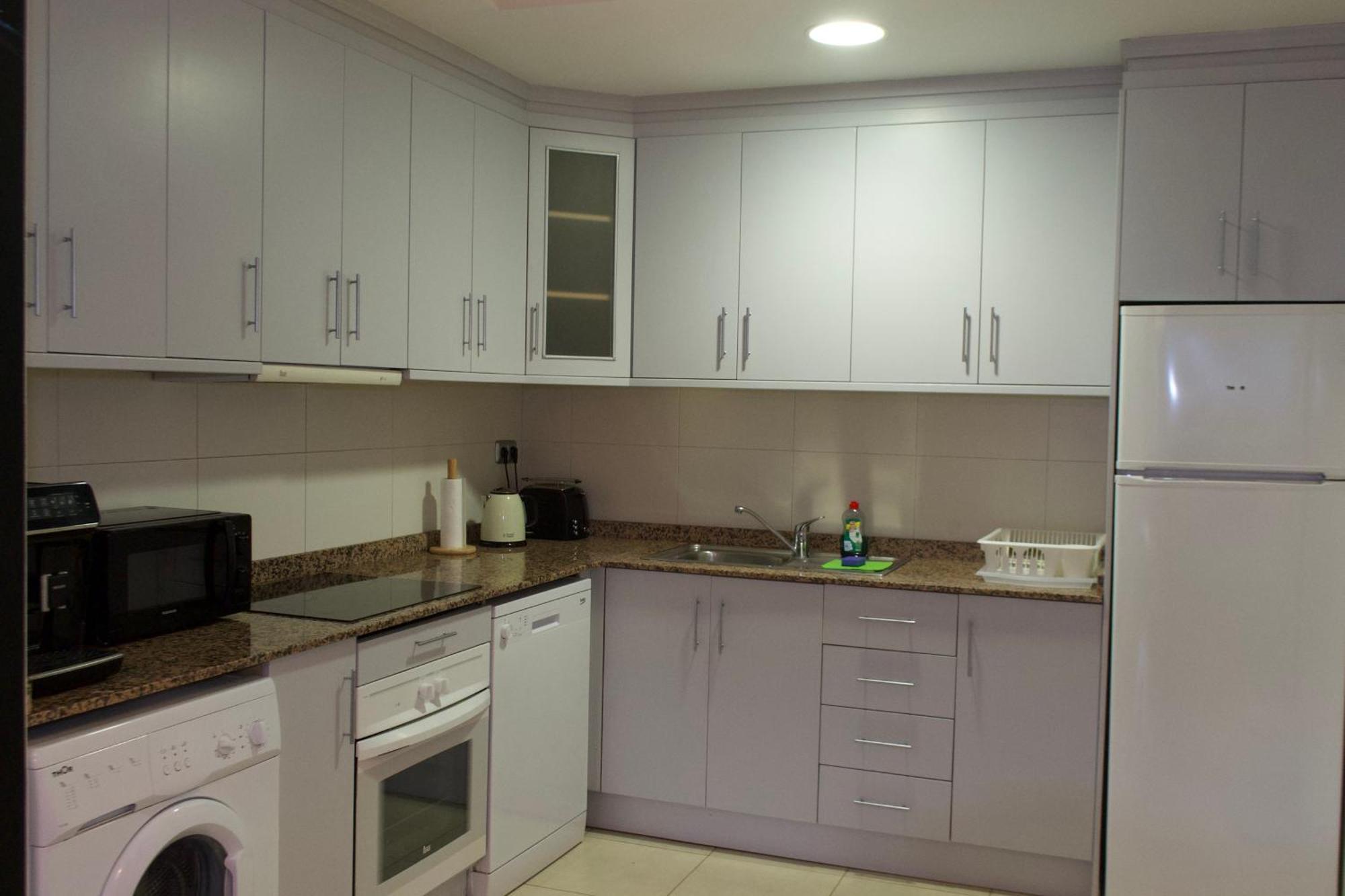 Alicante Apartments エクステリア 写真